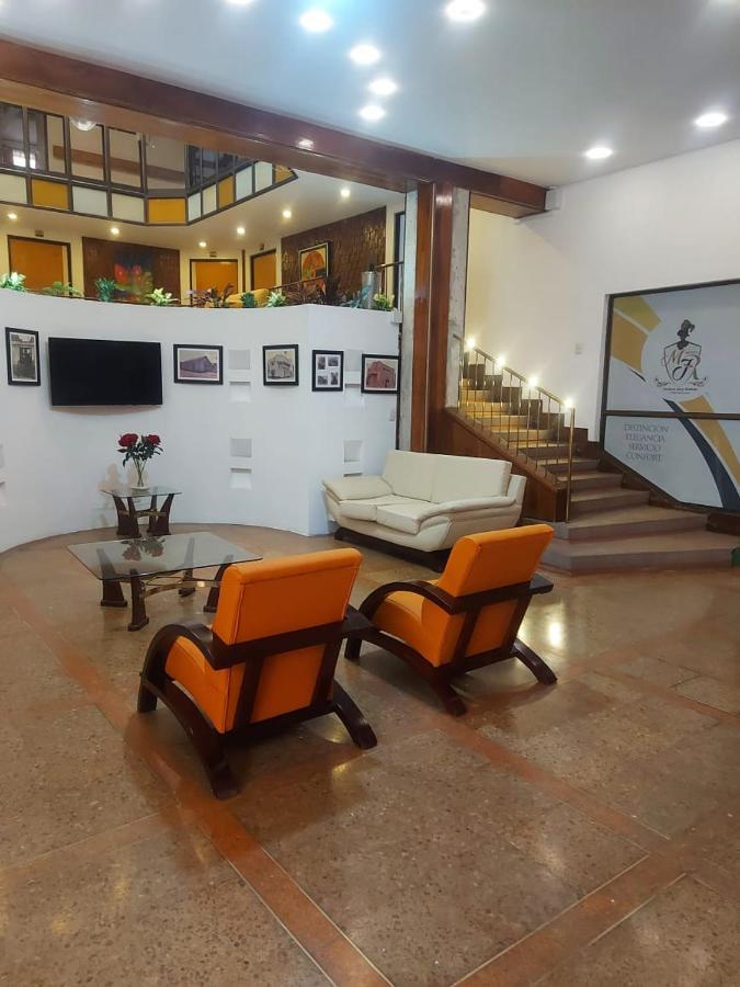 Hotel Mariscal Robledo Cartago Exterior foto